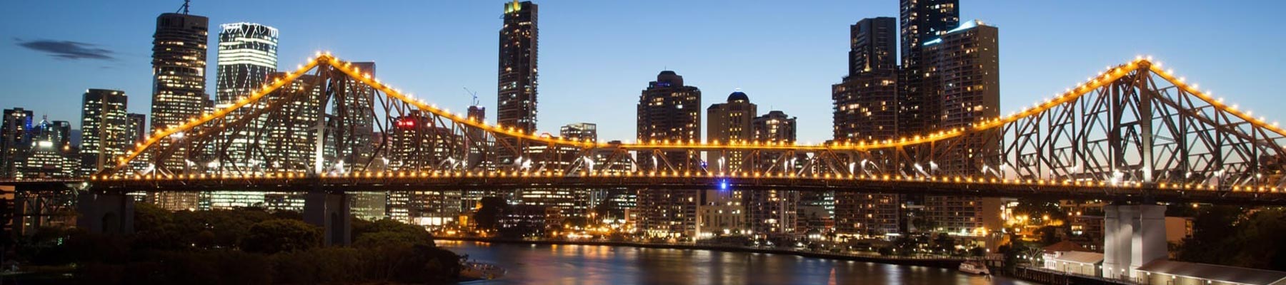 Rydges Brisbane Hotels - View of the bridge at night