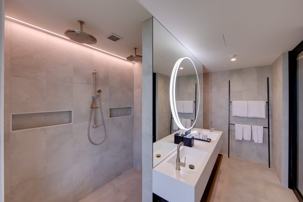 River Suite - Image 3