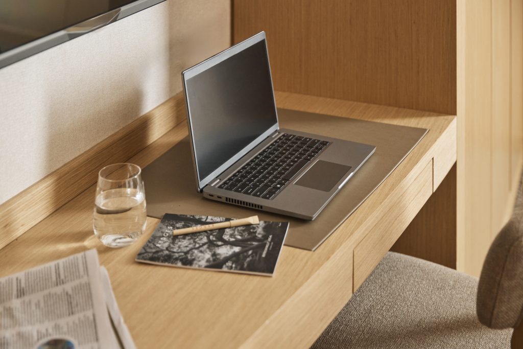 Premium Queen Room - Image 3