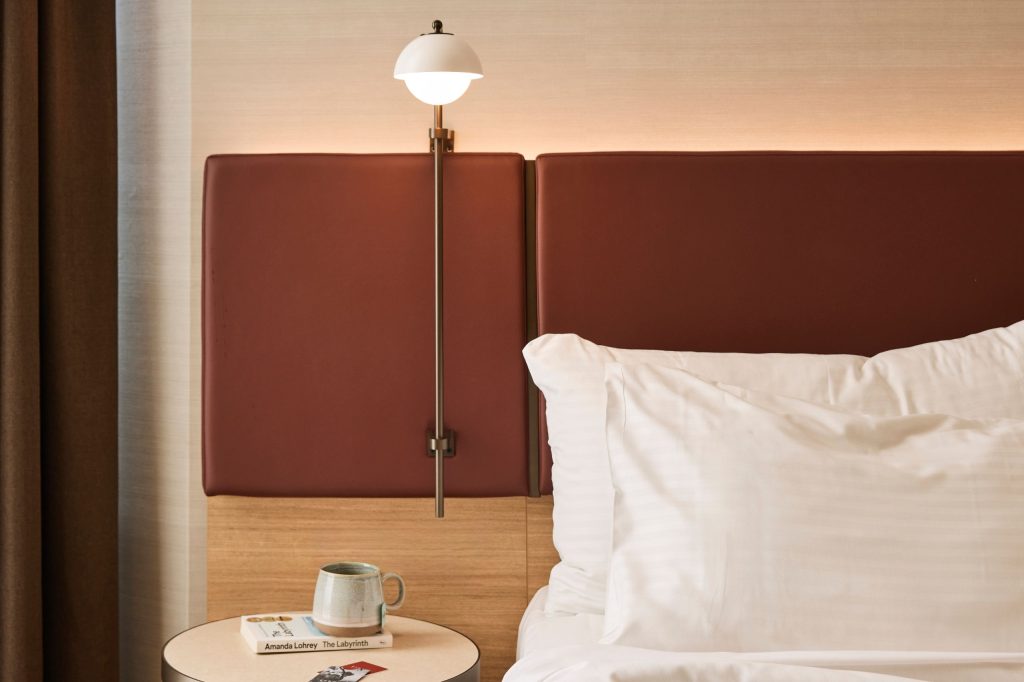 Deluxe Twin Room - Image 2