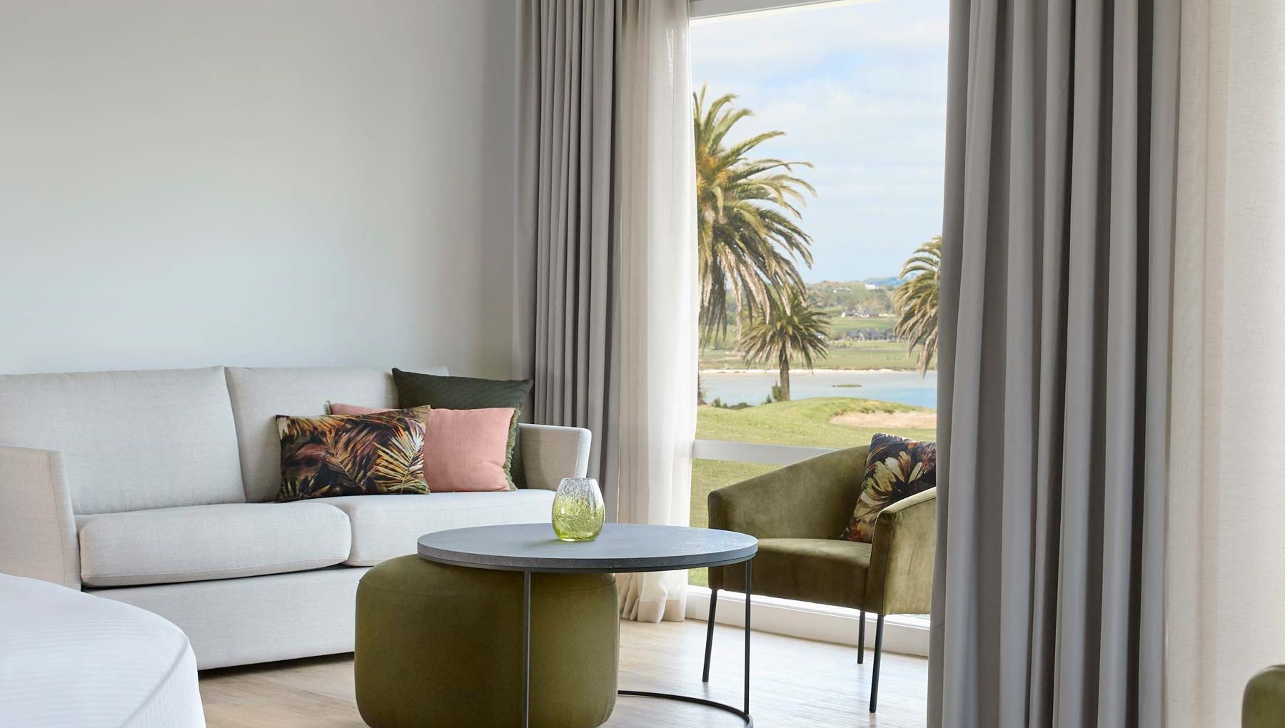 Lounge Crop 2 - Rydges Formosa Golf Resort