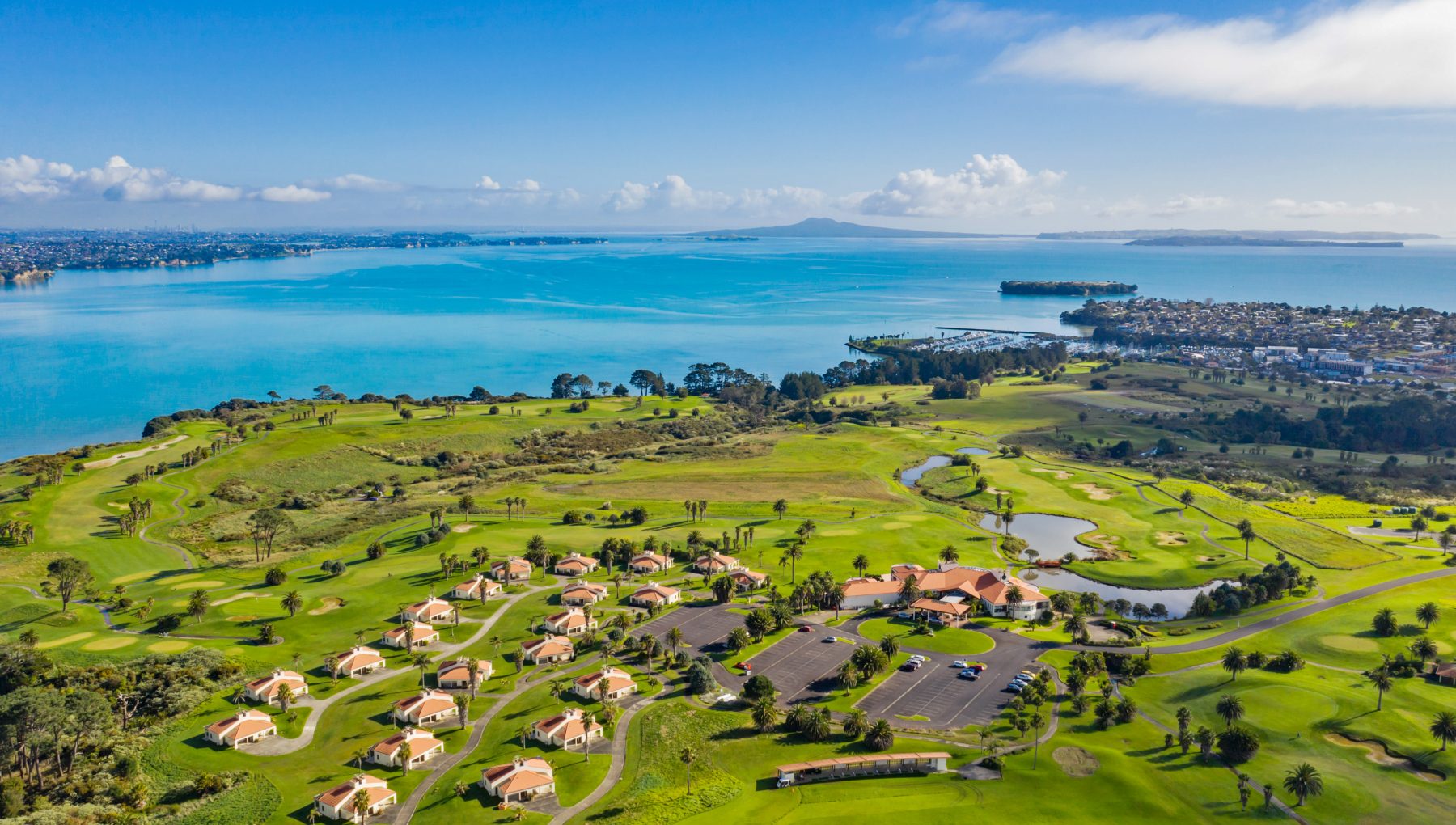 Rydges Formosa Auckland Golf Resort Hotel Hub