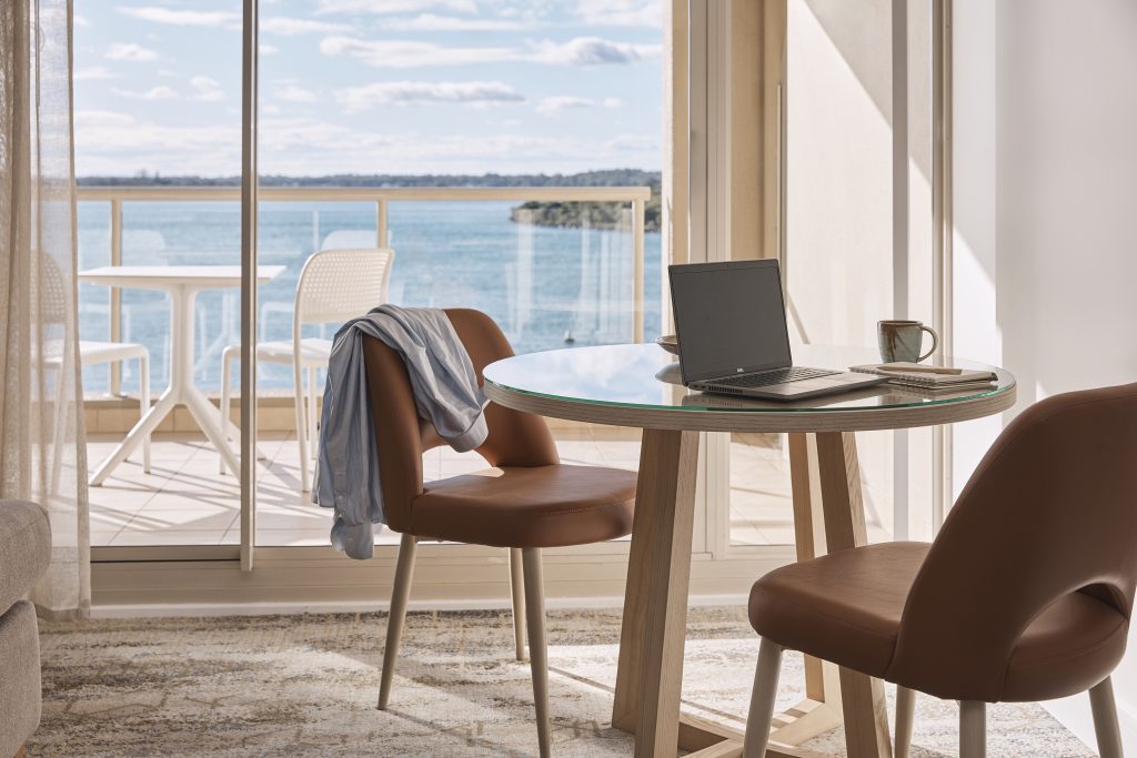 Deluxe Water View King - Image 2