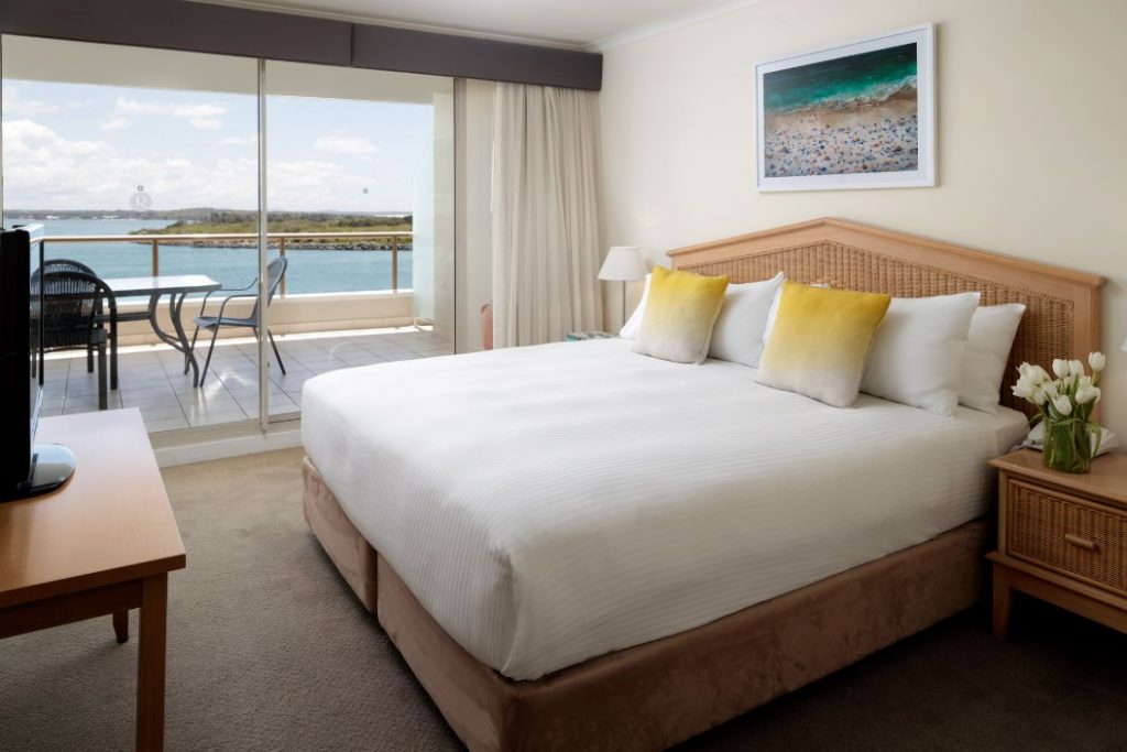 Two Bedroom Water View - Image 3