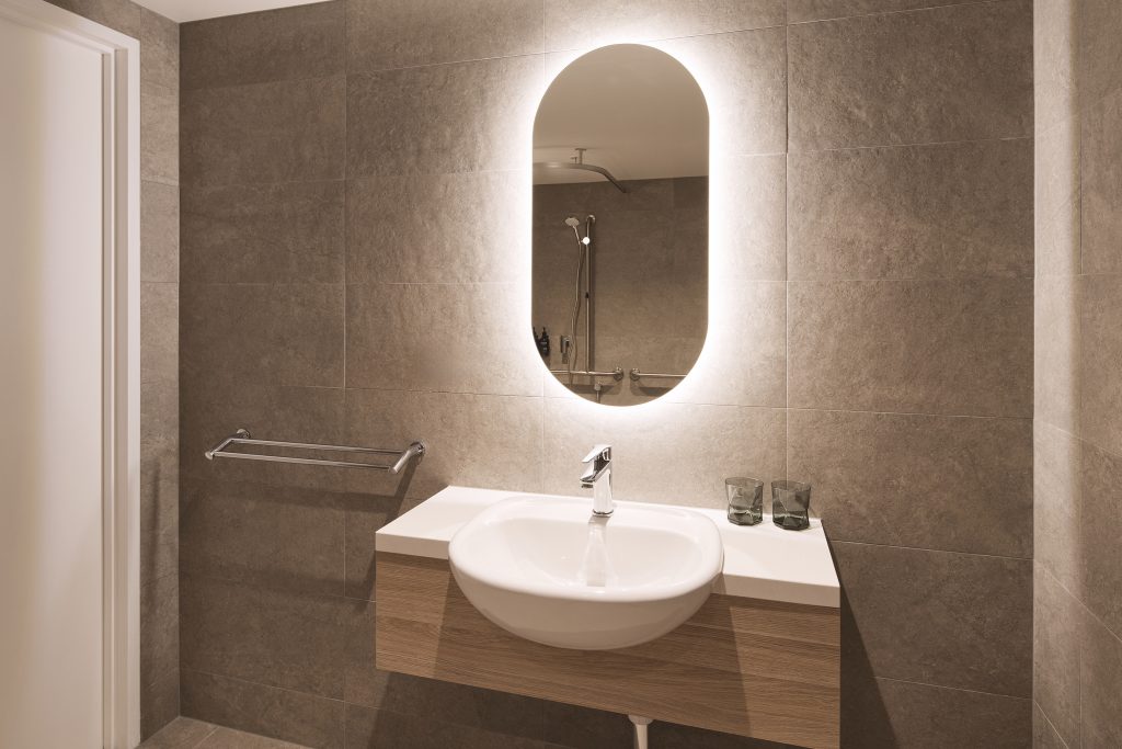 Accessible King Room - Image 3