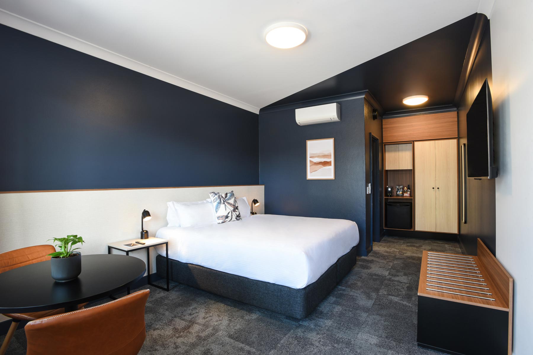 HM King Room - Image 1