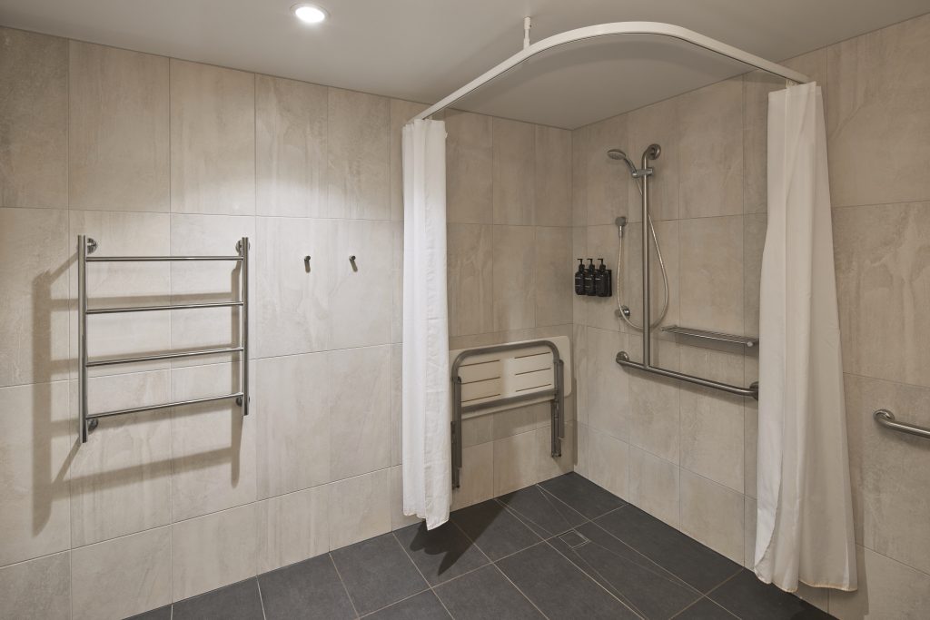 Kennigo Accessible Room - Image 2