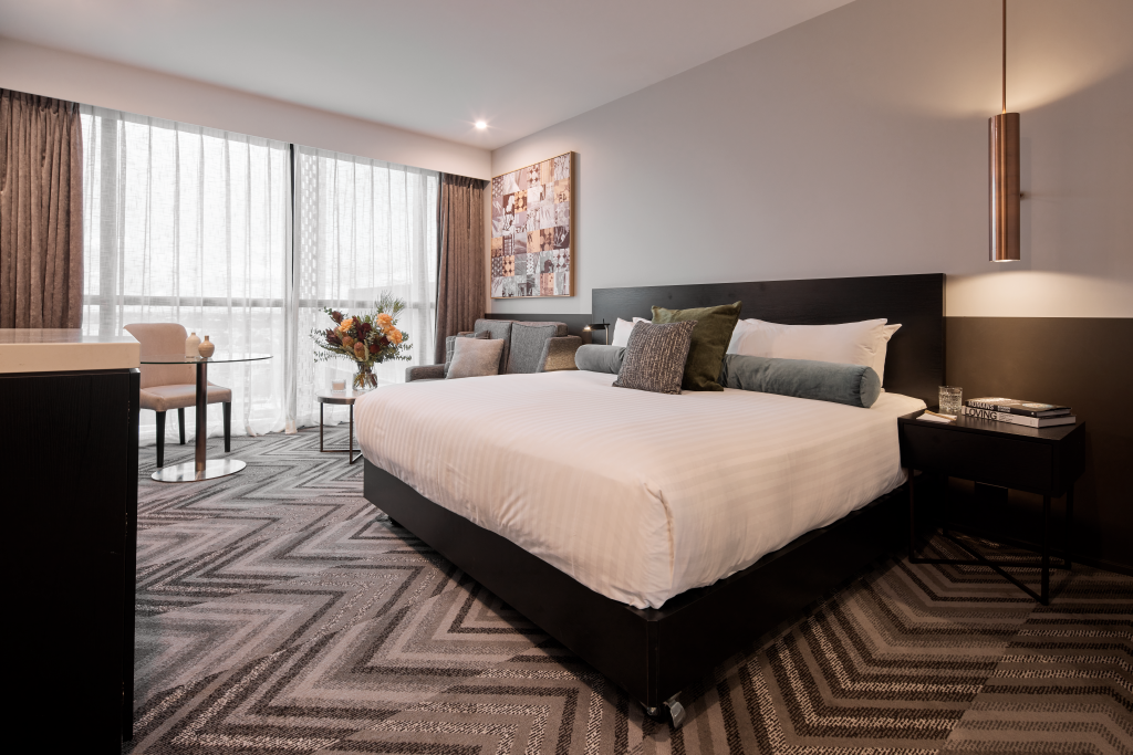 Executive Room - Image 1