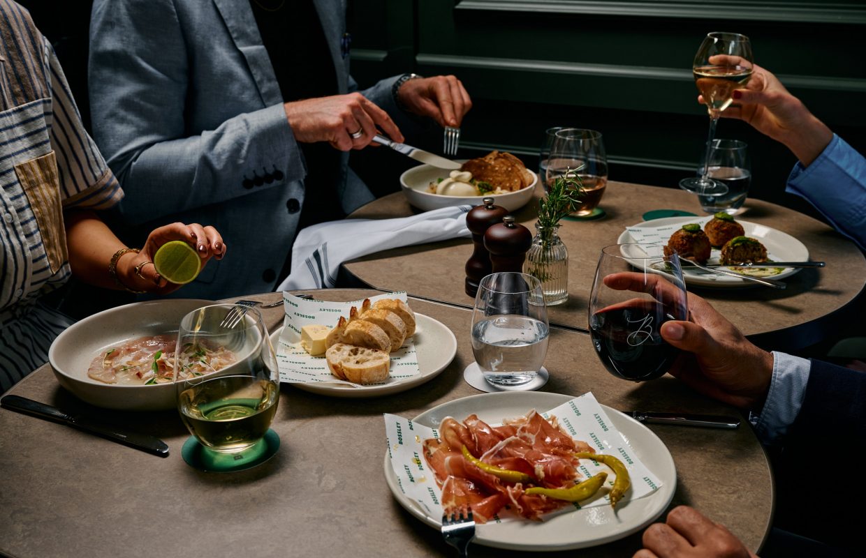 Bossley Bar & Restaurant | Pre-Theatre Dining | Rydges Melbourne Hotel
