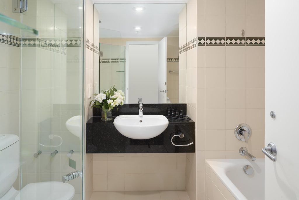 Deluxe Twin Room - Image 3