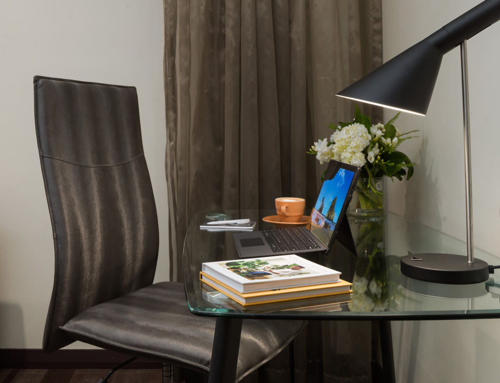 Executive King Room - Image 2