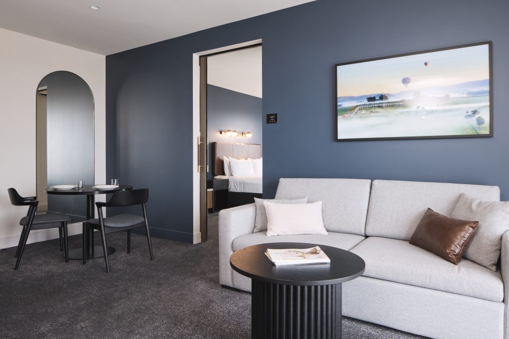 One Bedroom King Apartment - Image 3
