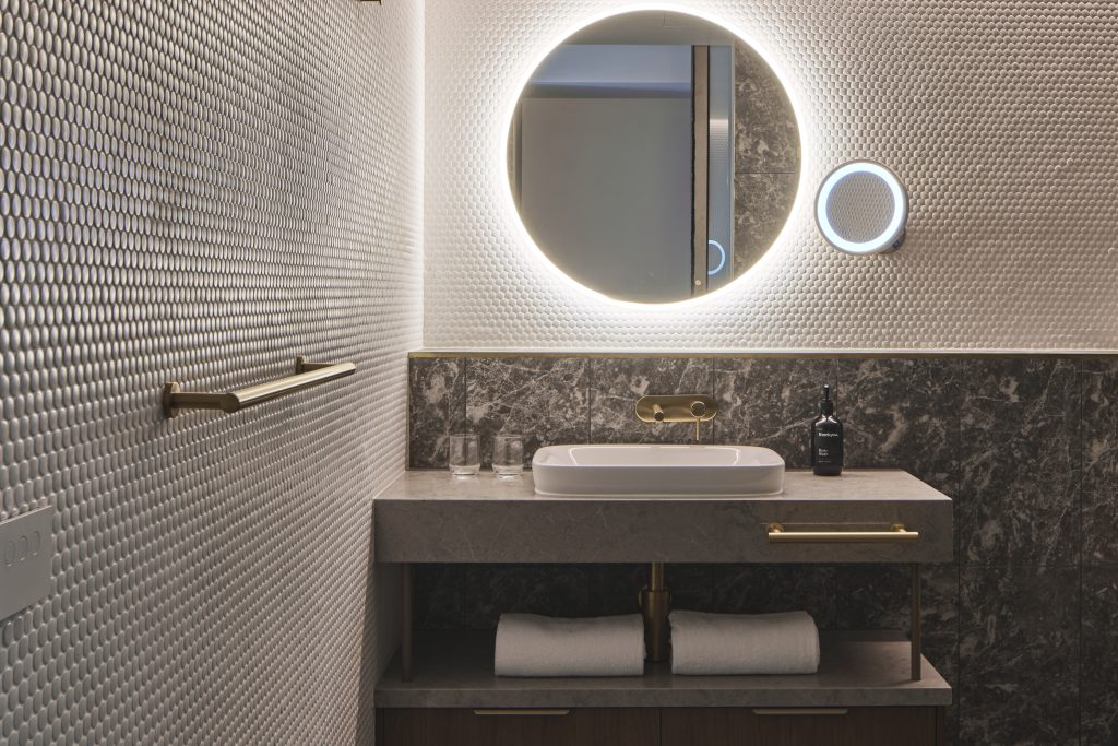 Twin Room - Image 2
