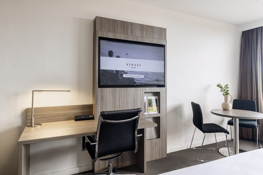 Standard Twin Room - Image 2
