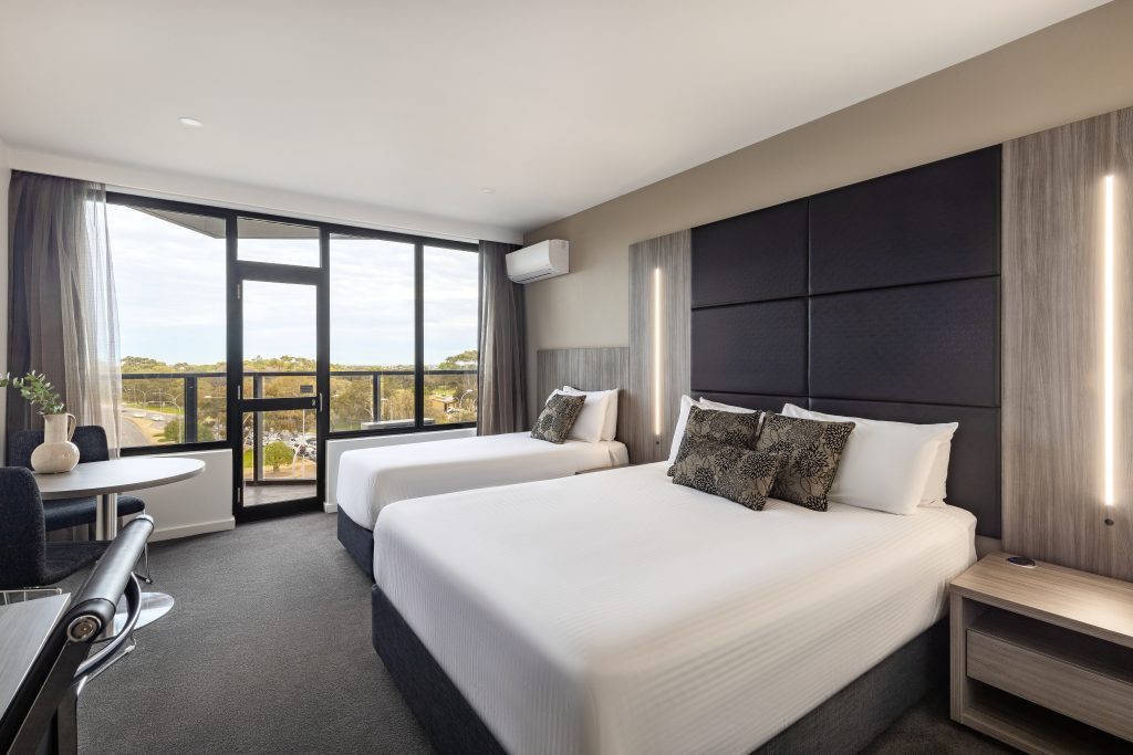 Standard Twin Room - Image 1