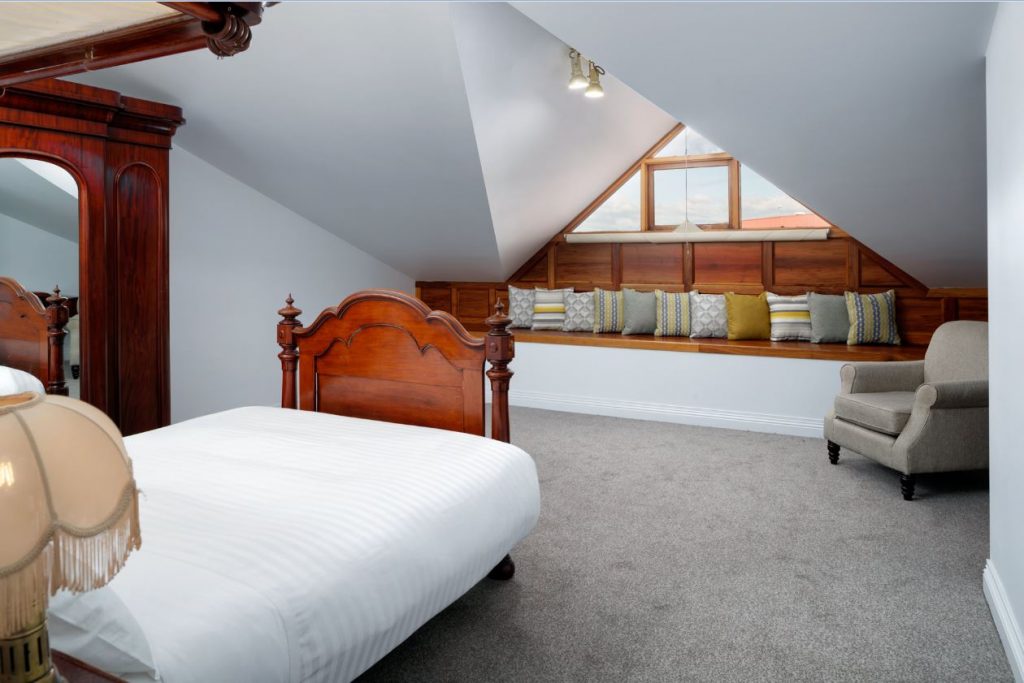 2 Bedroom Antique Suite - Image 1