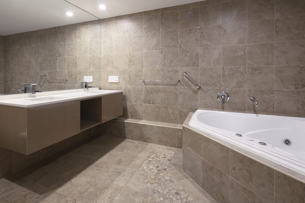 King Spa Pool View Room - Image 3