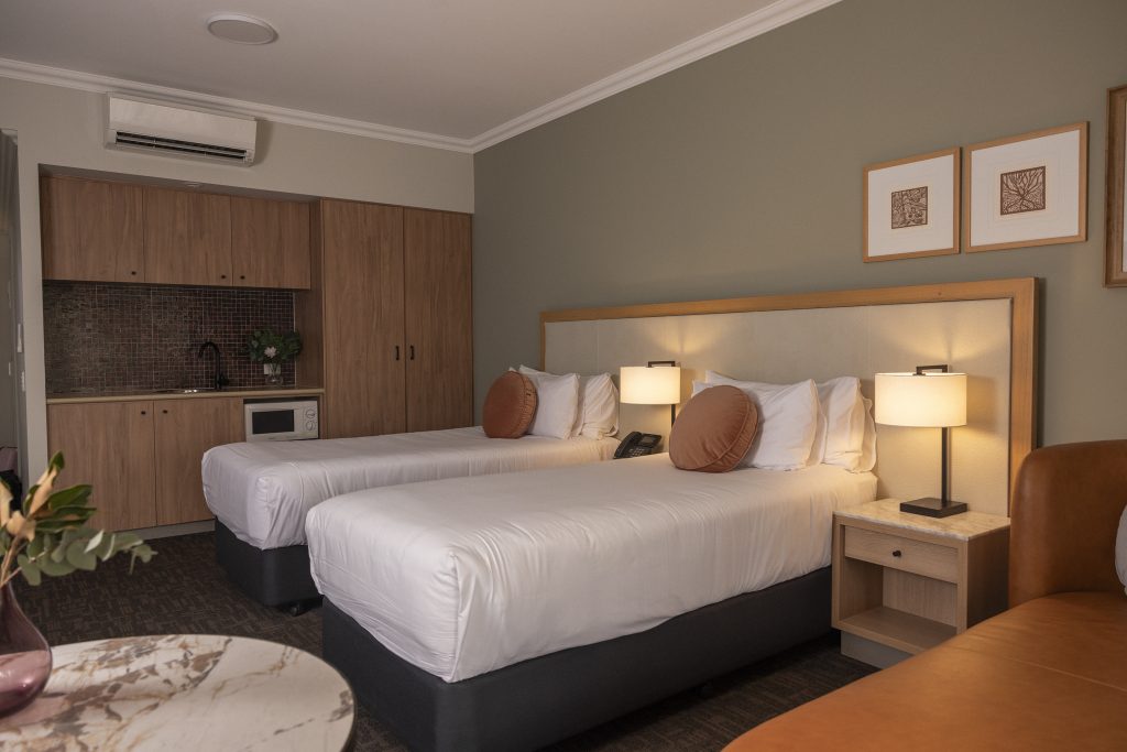 Deluxe Twin Spa Studio - Image 3