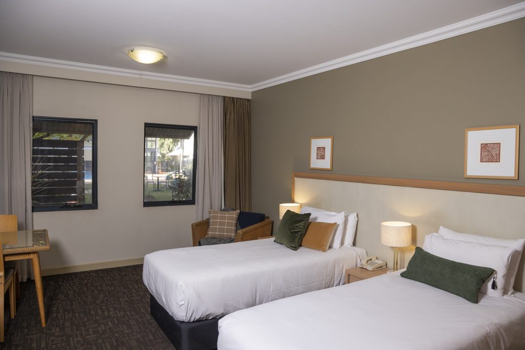 Deluxe Twin Spa Studio - Image 2