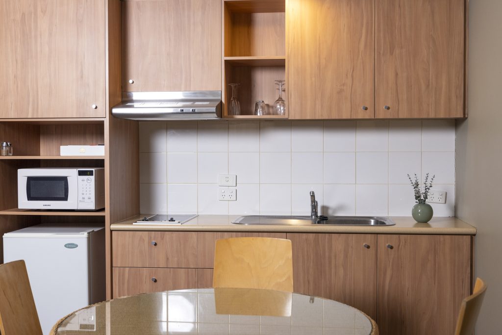 Executive One Bedroom Spa Apartment - Image 3