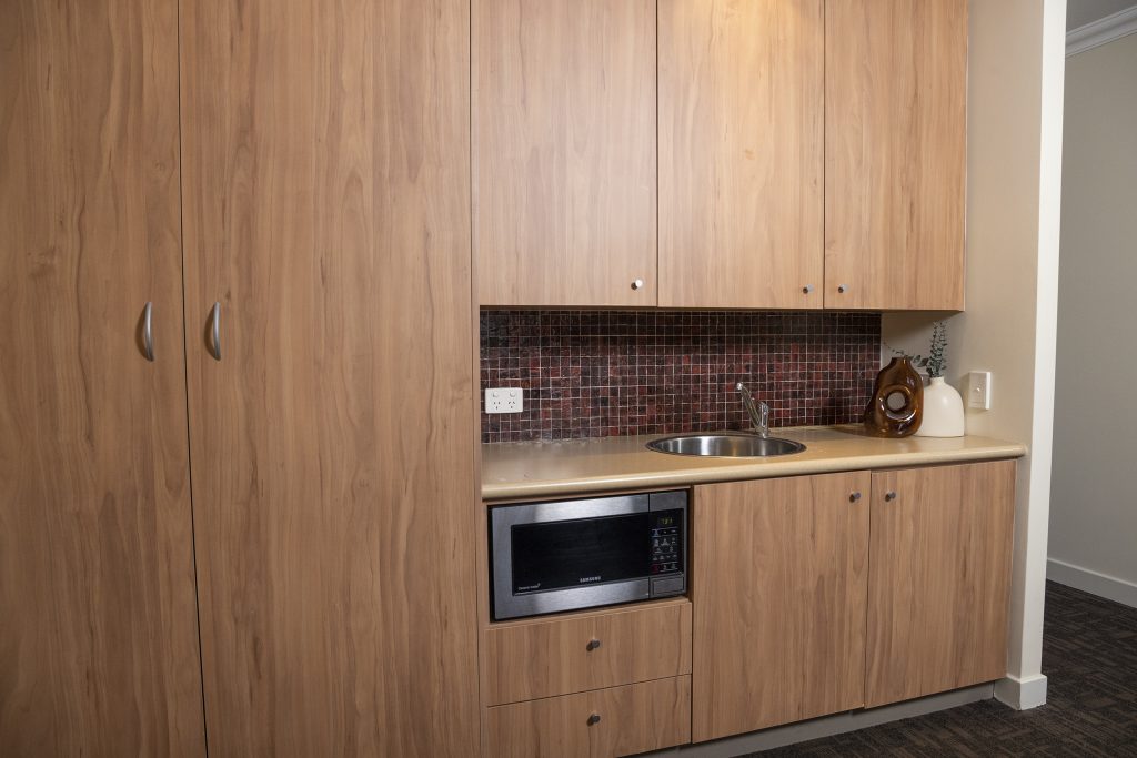 Deluxe Twin Spa Studio - Image 3