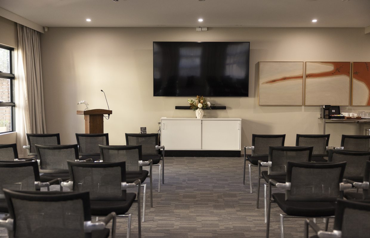 Golden Eagle Room