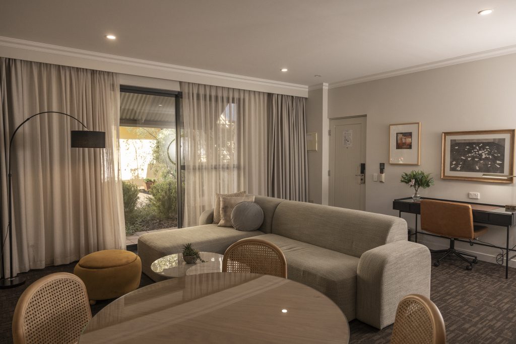 Deluxe King Spa Garden View Studio - Image 3