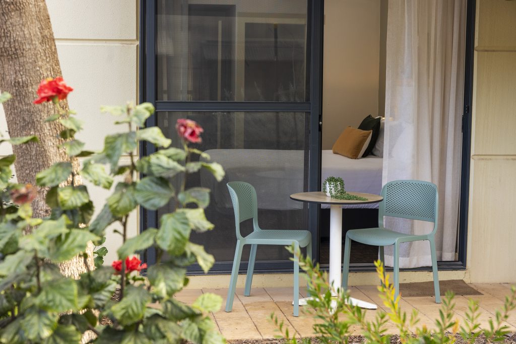Executive One Bedroom Spa Garden View Apartment - Image 2