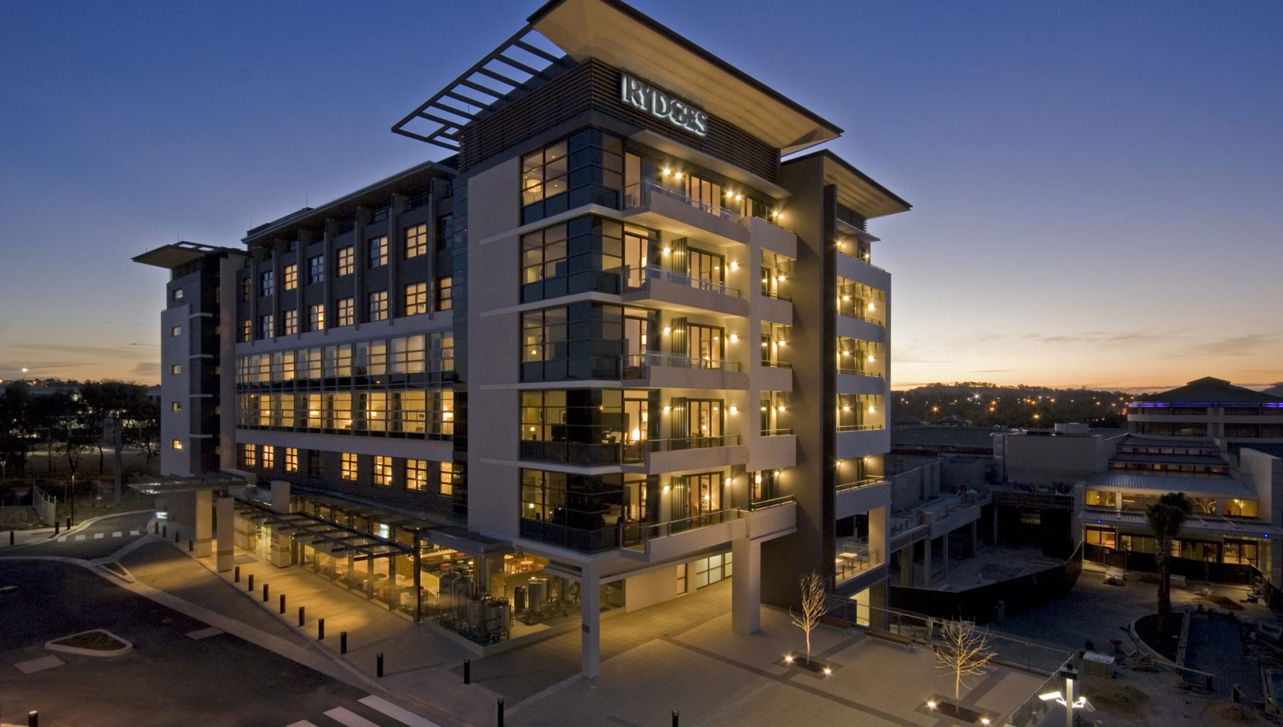Rydges Campbelltown Exterior Hero