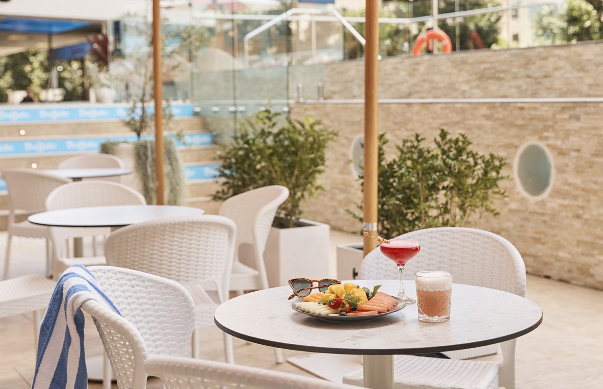 Soleil Poolside Dining