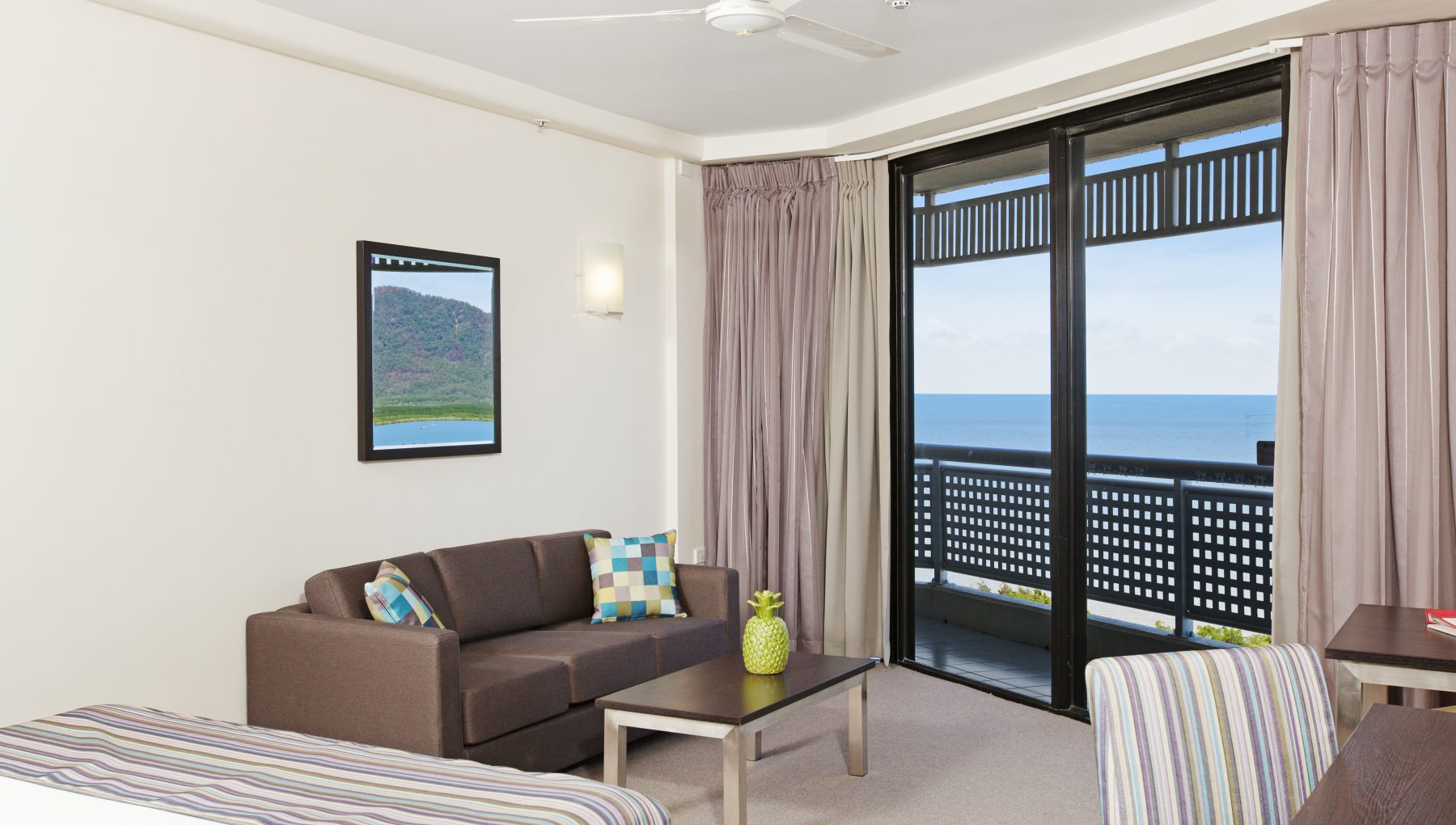 Ocean view Rom - Rydges Esplanade Resort Cairns