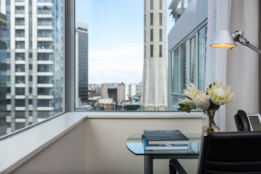 Deluxe City View King Room - Image 3