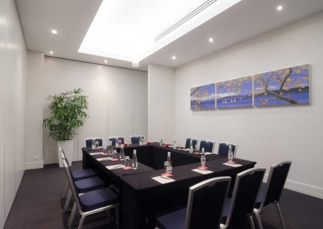 Kingston Room 4