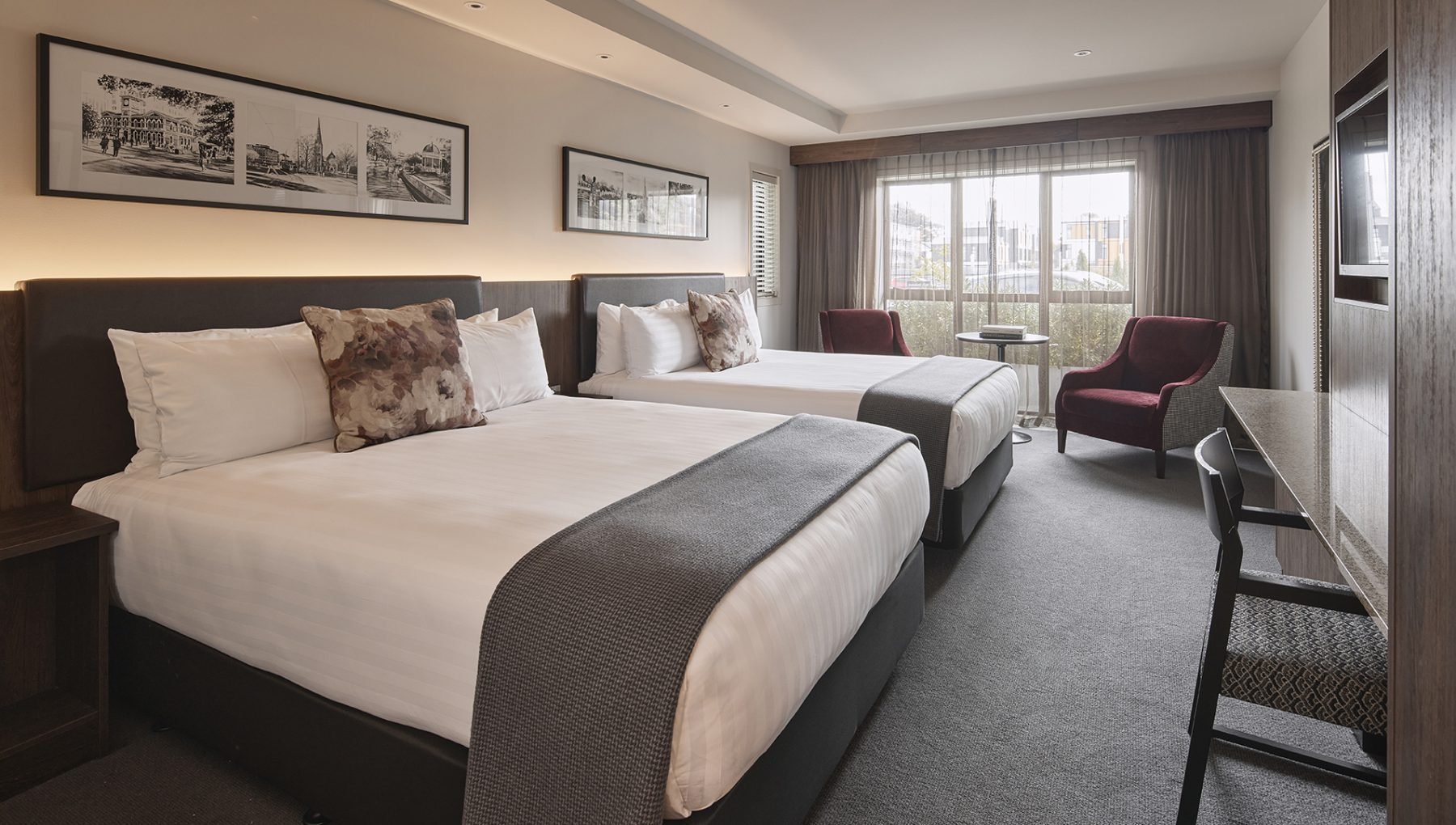 Rooms & Suites - Main image