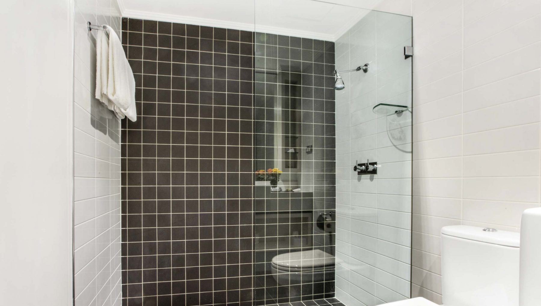 Rydges Sydney Central - Deluxe Room - Shower