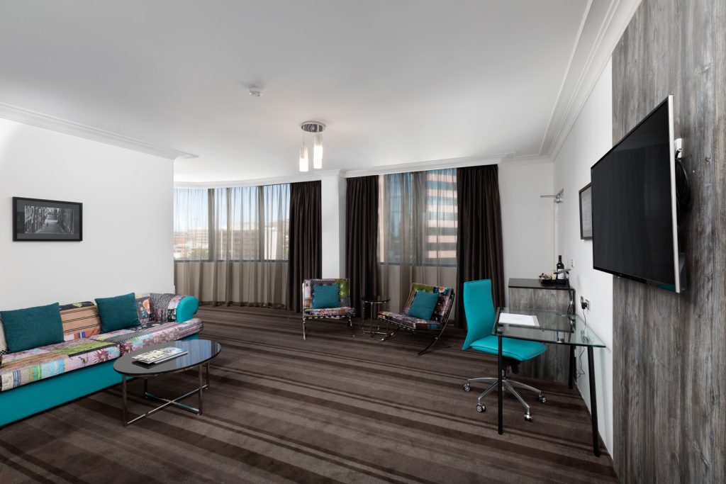 Deluxe Terrace Suite - Image 3