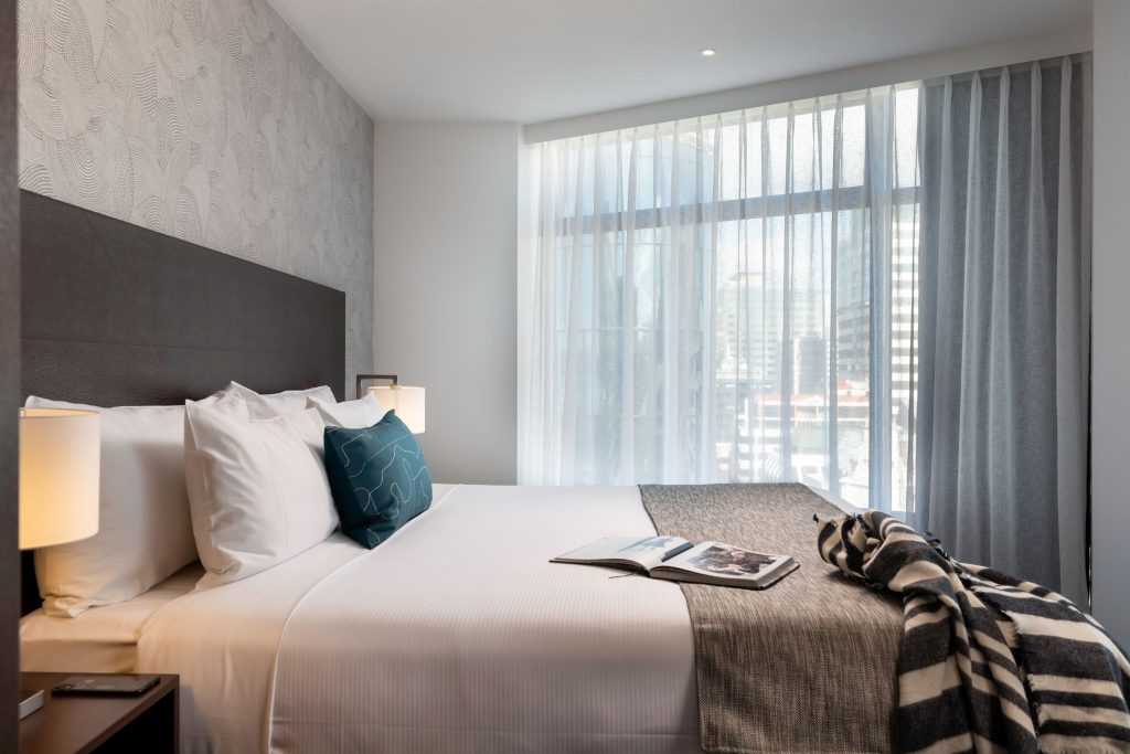 Deluxe King Suite - Image 2