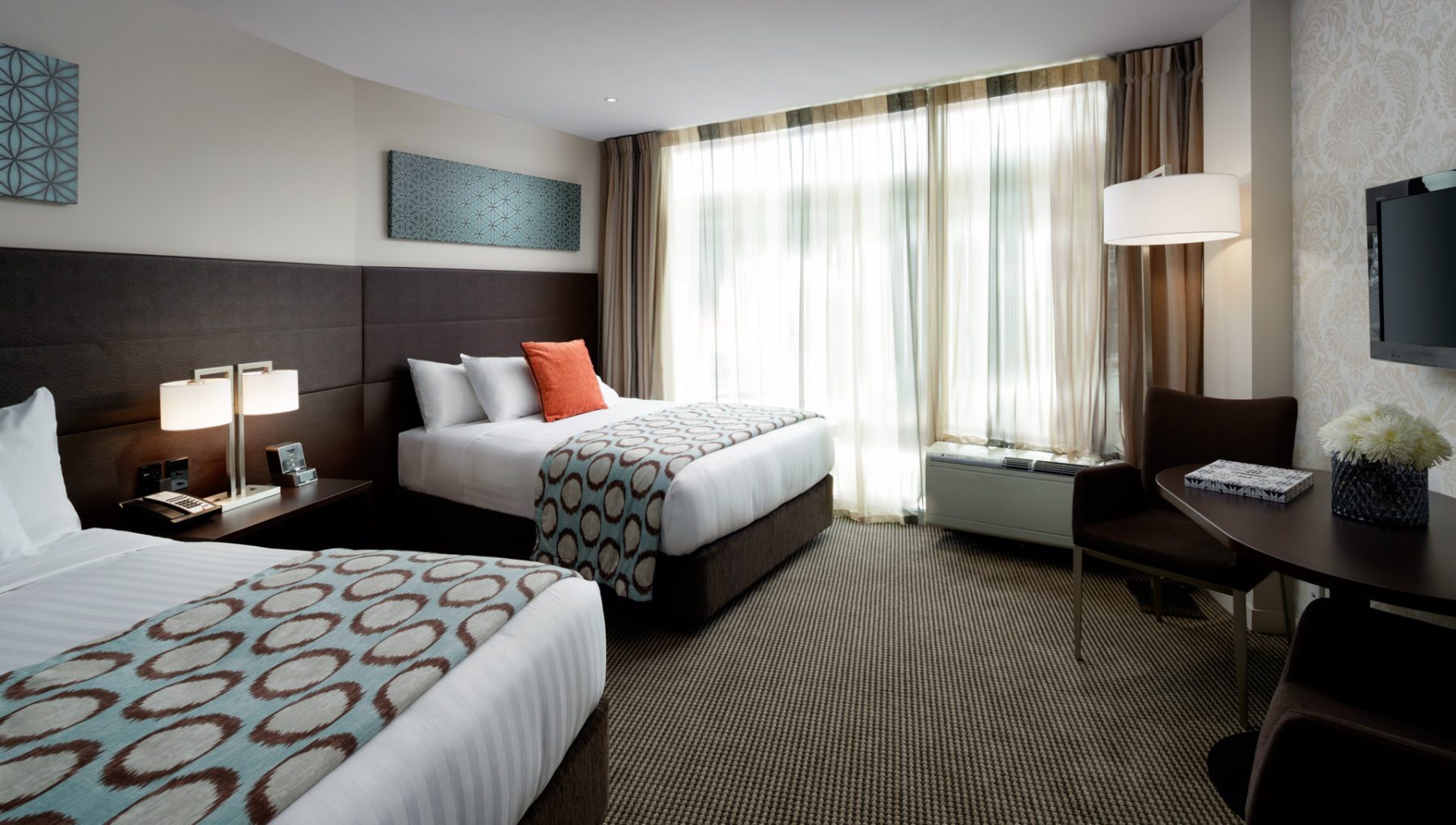 Hotel gallery image 1 of 2