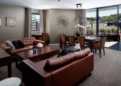 Executive King Suite (1704)