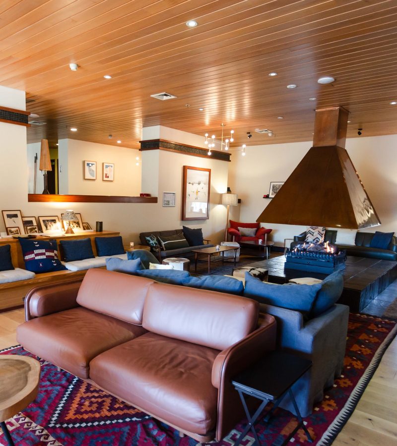 Lounge Bar