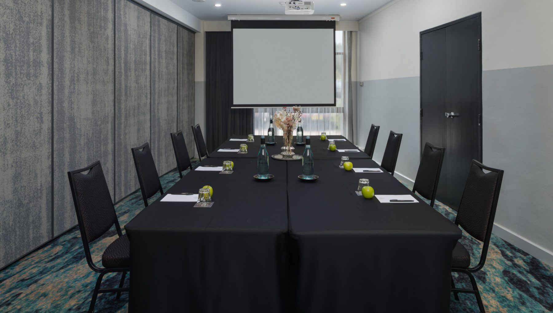 Starboard Room