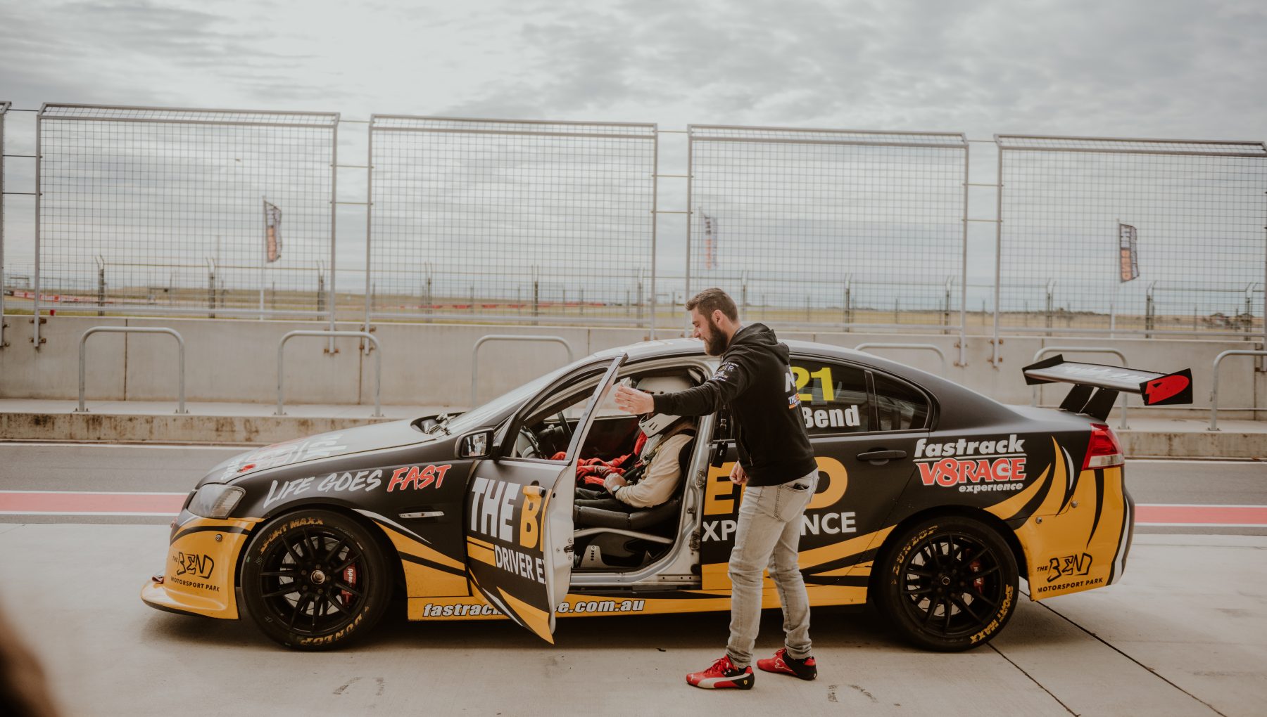 Need For Speed – Hot Lap Experiences