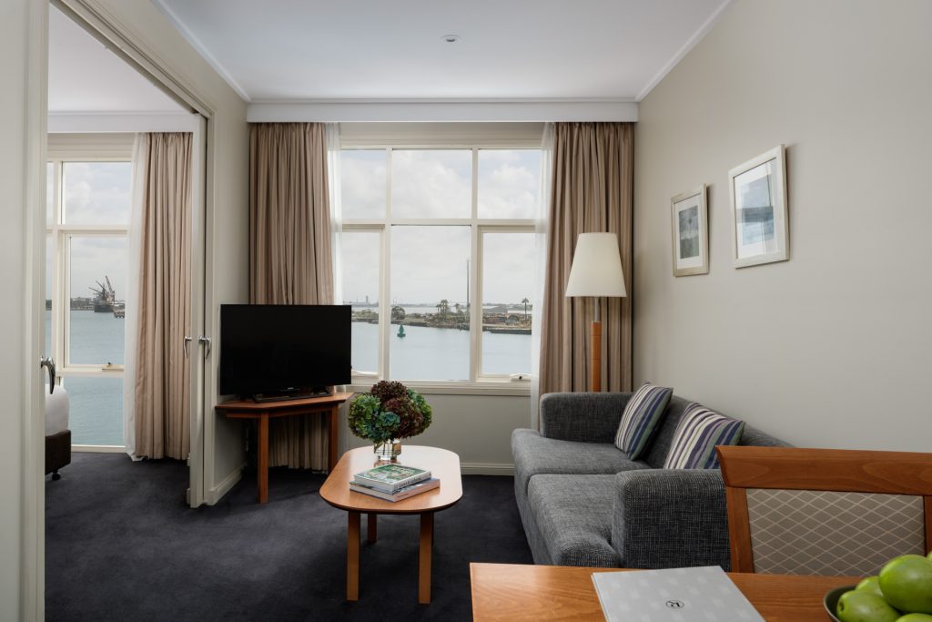 Two Bedroom King Harbourside Suite - Image 1