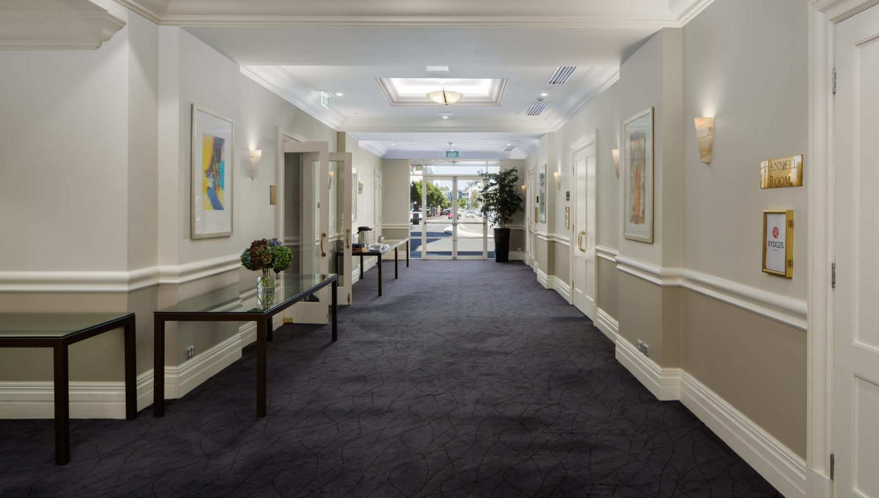 Hotel gallery image 1 of 4