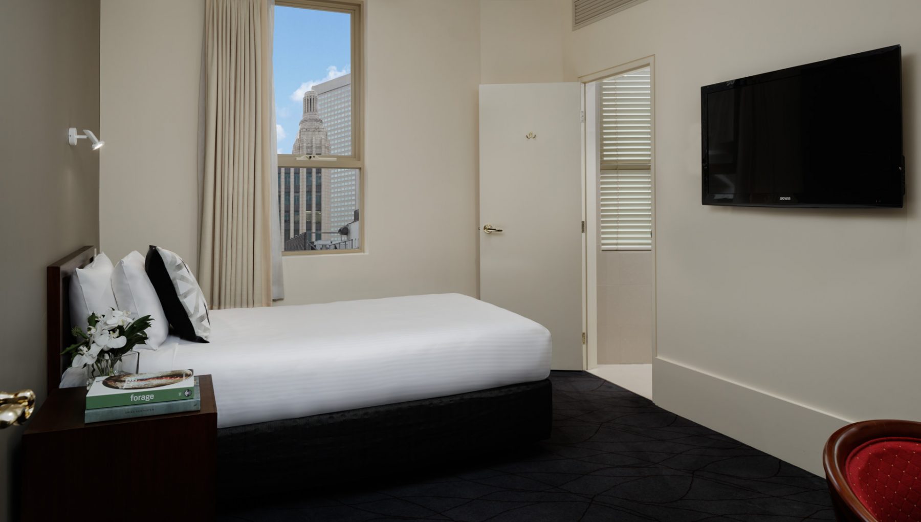Hotel gallery image 1 of 2