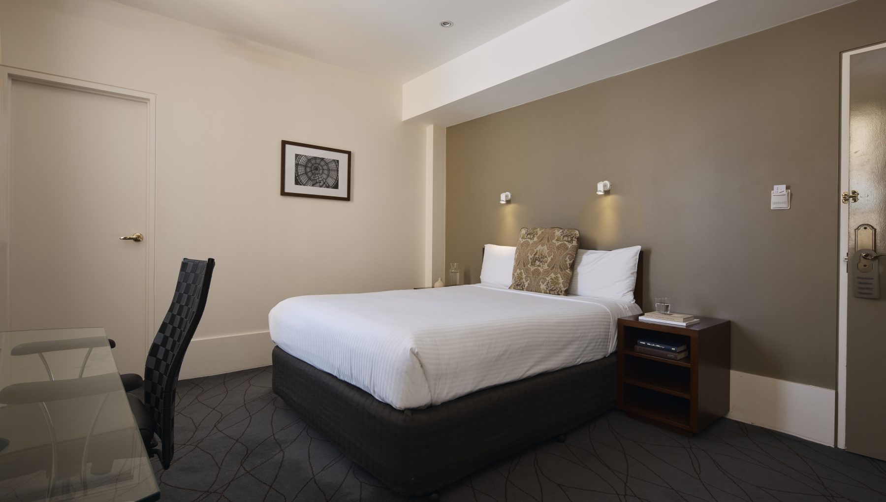 Hotel gallery image 1 of 4