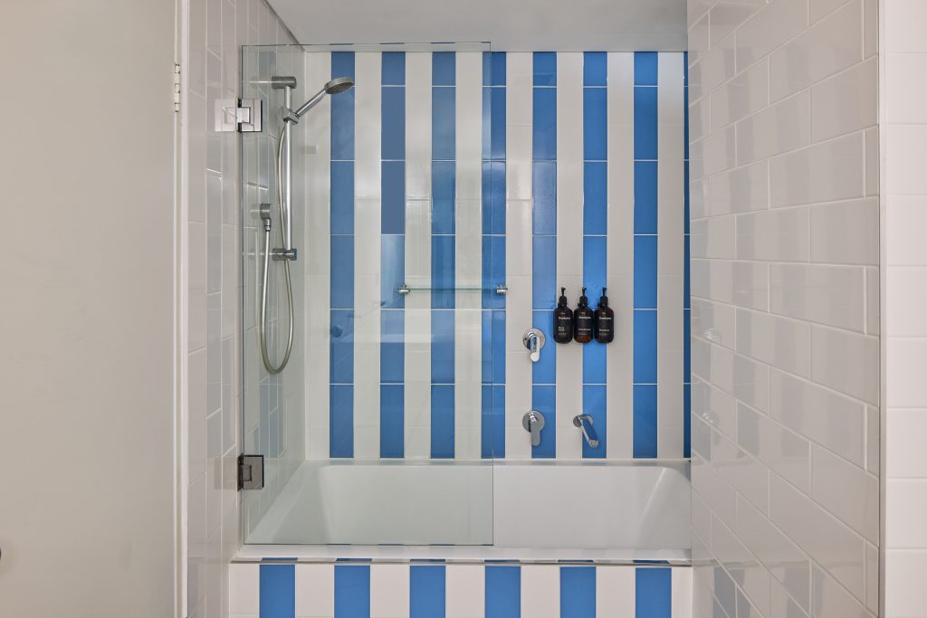 Two Bedroom Ocean View Deluxe Suite - Image 3