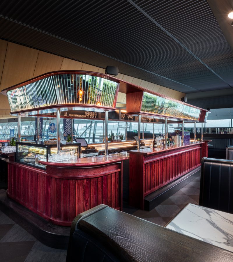 Peloton Bar & Eatery