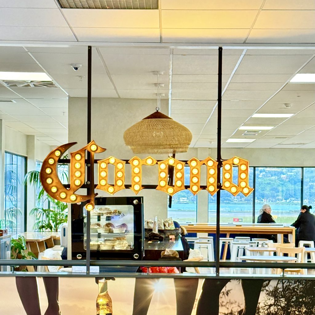 Corona Sunset Lounge & Bar
