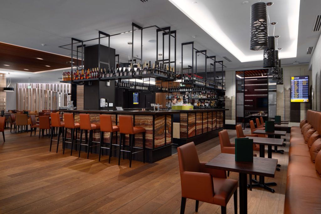 Whiskey Lima Golf Bar